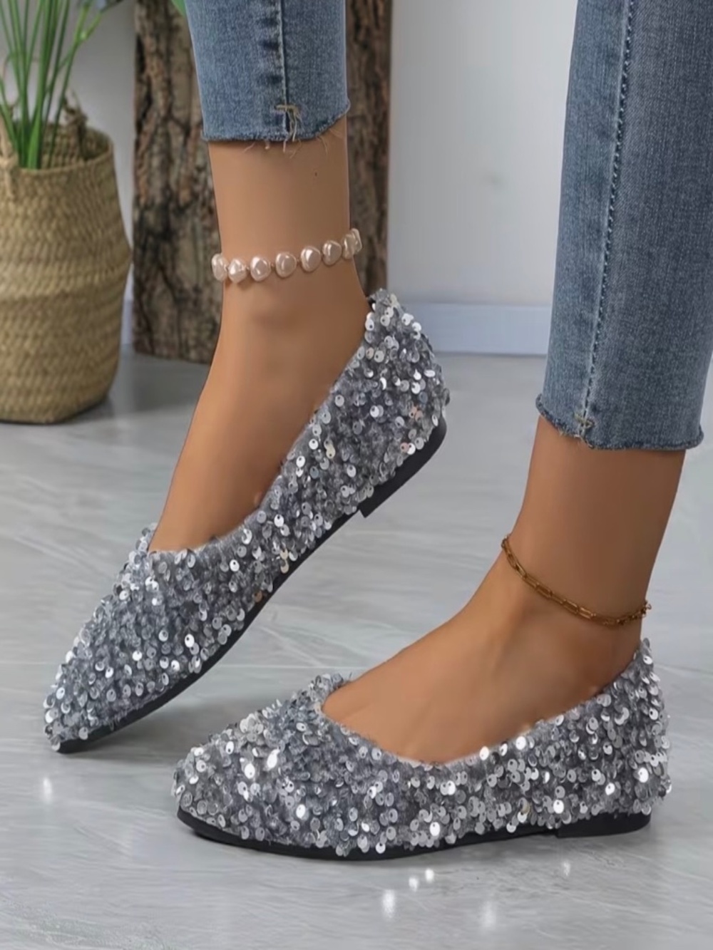 Silver Sequin Pointed Toe Flats Sparkle Ballet Slip On Shoes Size 37 / US 6.5